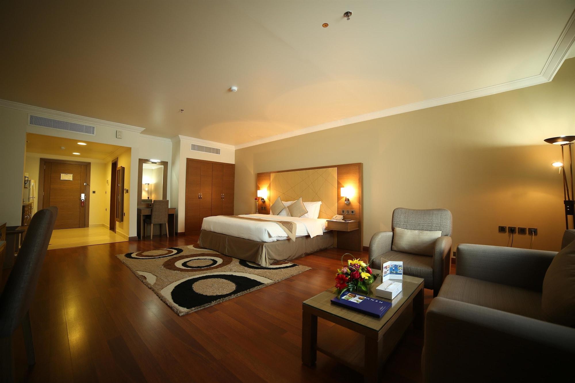 Golden Tulip Hotel Buraidah Al Qassim Екстер'єр фото