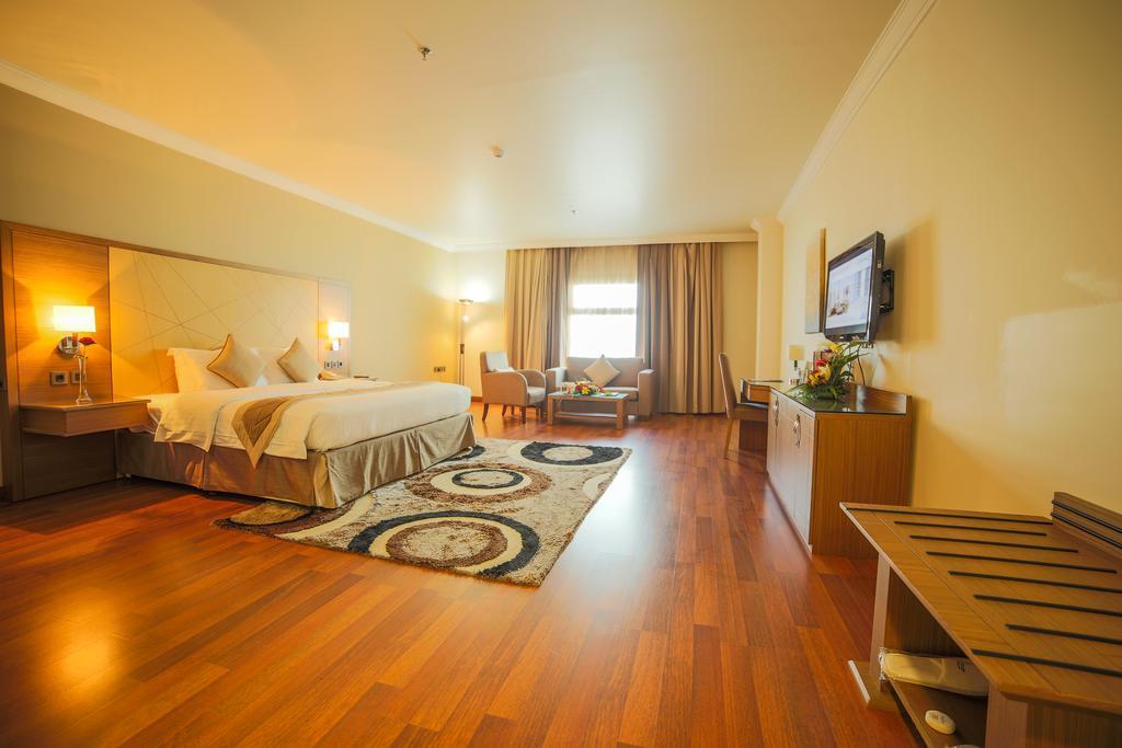 Golden Tulip Hotel Buraidah Al Qassim Екстер'єр фото
